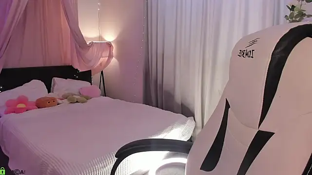 Snapshot of Aria_Mila chatting on 28, 5, 2026 Aria Mila online show from 28, 5, 2026