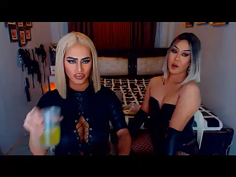 MystiqueQueen online show from 27, 10, 2025