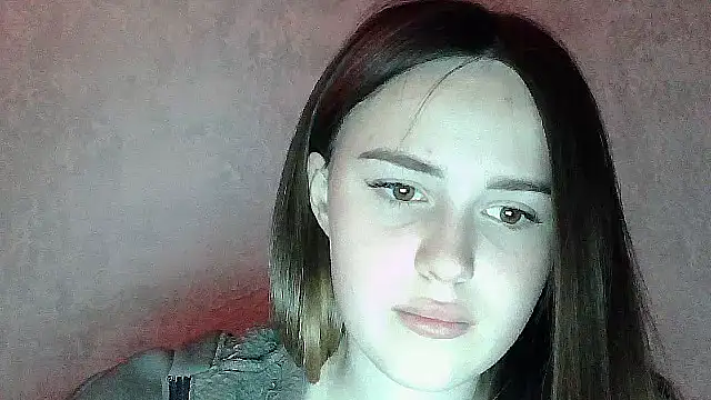 SweetLoraa online show from 4, 5, 2026