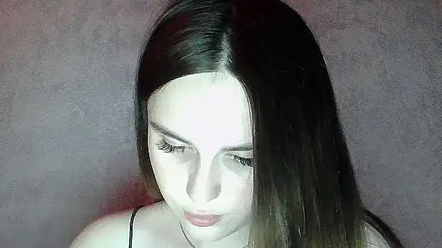 SweetLoraa online show from 28, 5, 2026