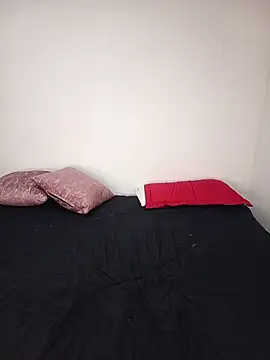 Snapshot of Morenpeka chatting on 4, 12, 2025 Morenpeka online show from 4, 12, 2025