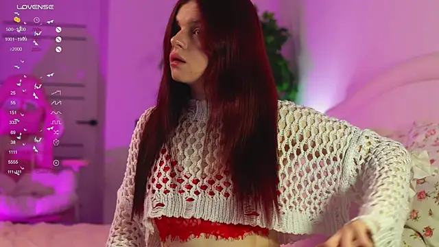 Snapshot of ambershoney chatting on 14, 10, 2025 ambershoney online show from 14, 10, 2025