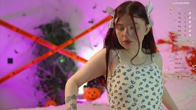 Snapshot of ambershoney chatting on 24, 10, 2025 ambershoney online show from 24, 10, 2025