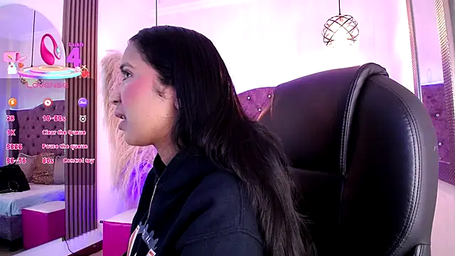 SophiaWalker 1 online show from 17, 11, 2025