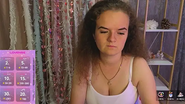 Snapshot of Luisa_Rosee chatting on 28, 9, 2025 Luisa Rosee online show from 28, 9, 2025