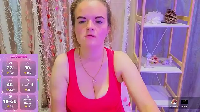 Snapshot of Luisa_Rosee chatting on 14, 10, 2025 Luisa Rosee online show from 14, 10, 2025