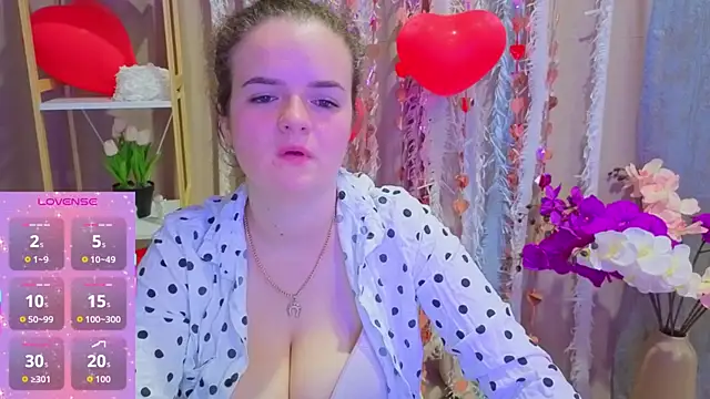 Snapshot of Luisa_Rosee chatting on 13, 2, 2026 Luisa Rosee online show from 13, 2, 2026