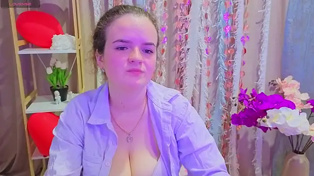 Snapshot of Luisa_Rosee chatting on 17, 2, 2026 Luisa Rosee online show from 17, 2, 2026