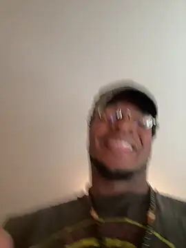 Snapshot of KeYBuMp323 chatting on 4, 4, 2026 KeYBuMp323 online show from 4, 4, 2026