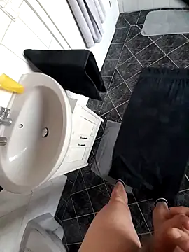 Hoodle-Doodle online show from 8, 11, 2025