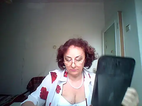 Snapshot of Julia54391 chatting on 10, 10, 2025 Julia54391 online show from 10, 10, 2025