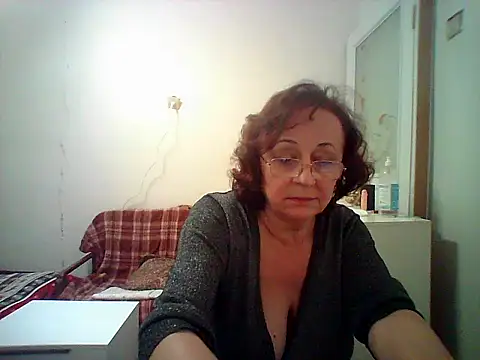 Snapshot of Julia54391 chatting on 13, 10, 2025 Julia54391 online show from 13, 10, 2025