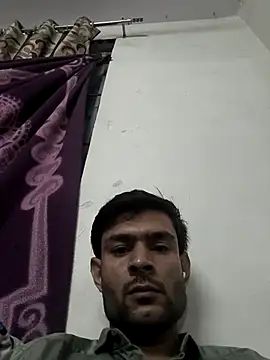 Snapshot of kartik__1410 chatting on 2, 10, 2025 kartik 1410 online show from 2, 10, 2025