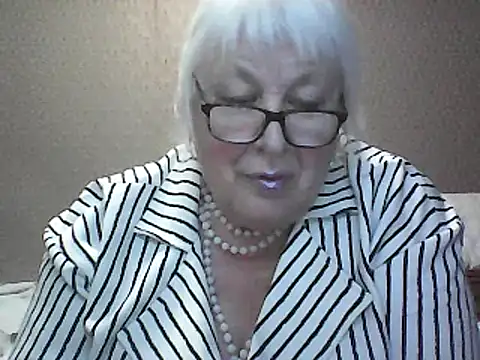 Snapshot of Alexia64231 chatting on 16, 9, 2025 Alexia64231 online show from 16, 9, 2025