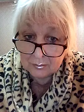 Alexia64231 online show from 28, 10, 2025