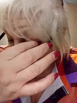 Alexia64231 online show from 4, 12, 2025