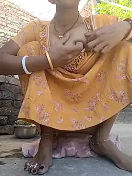 Its Sia online show from 10, 4, 2026