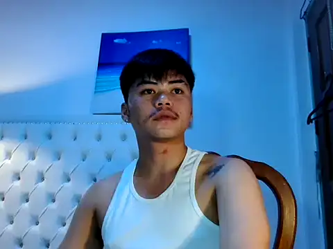 Snapshot of hot_emman chatting on 29, 3, 2026 hot emman online show from 29, 3, 2026