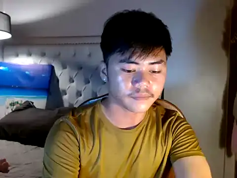 Snapshot of hot_emman chatting on 4, 4, 2026 hot emman online show from 4, 4, 2026