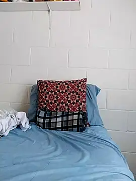 oxxy jean online show from 26, 2, 2026