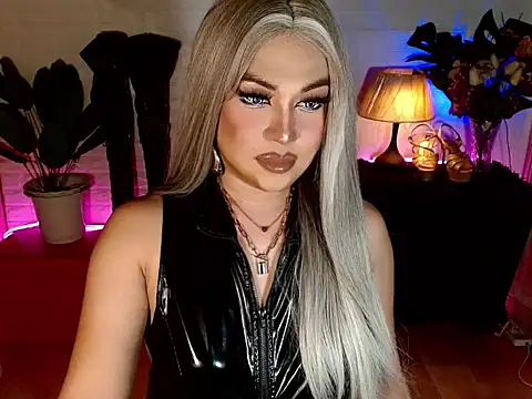 Snapshot of Pukesavurrat chatting on 24, 10, 2025 Pukesavurrat online show from 24, 10, 2025