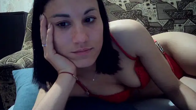 Snapshot of kiss_lovely_ chatting on 18, 4, 2026 kiss lovely online show from 18, 4, 2026