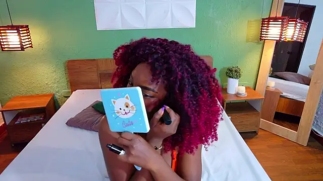 Chocolatte dreams online show from 26, 9, 2025