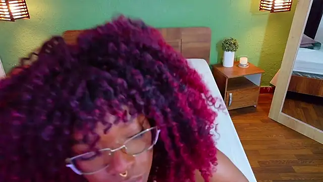 Chocolatte dreams online show from 10, 10, 2025