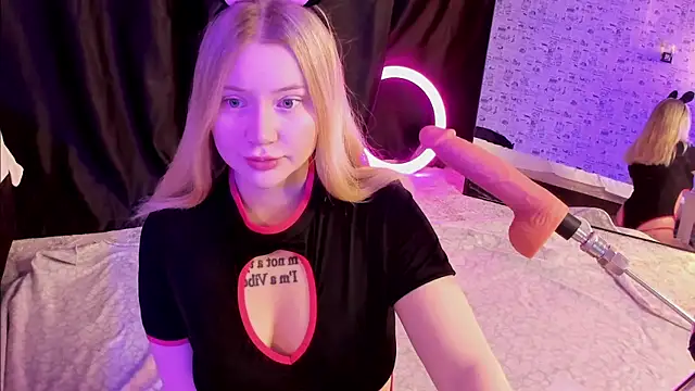 Lillie Berry online show from 30, 11, 2025