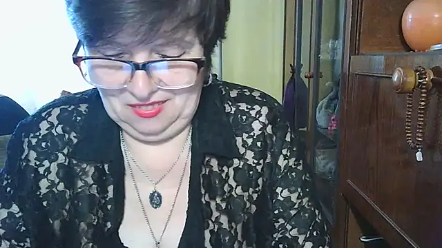 VeronicaGold511 online show from 8, 5, 2026