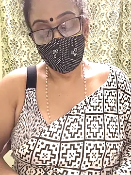 sweet-lotus online show from 4, 10, 2025