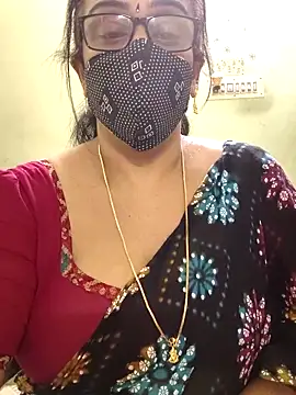 Snapshot of sweet-lotus chatting on 5, 4, 2026 sweet-lotus online show from 5, 4, 2026