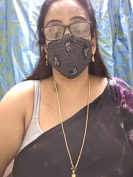 Snapshot of sweet-lotus chatting on 8, 4, 2026 sweet-lotus online show from 8, 4, 2026