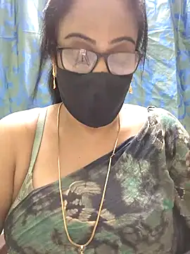 Snapshot of sweet-lotus chatting on 9, 4, 2026 sweet-lotus online show from 9, 4, 2026
