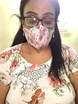 Snapshot of sweet-lotus chatting on 17, 4, 2026 sweet-lotus online show from 17, 4, 2026