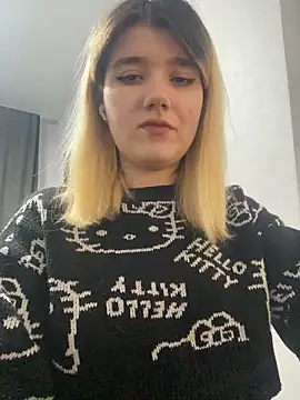 Snapshot of Cherry___Blossom chatting on 25, 3, 2026 Cherry Blossom online show from 25, 3, 2026