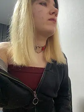 Snapshot of Cherry___Blossom chatting on 29, 3, 2026 Cherry Blossom online show from 29, 3, 2026