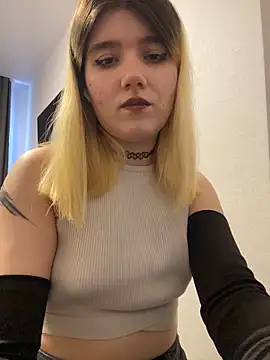 Snapshot of Cherry___Blossom chatting on 14, 4, 2026 Cherry Blossom online show from 14, 4, 2026