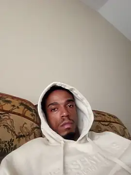 Snapshot of Made4Wicked chatting on 24, 10, 2025 Made4Wicked online show from 24, 10, 2025