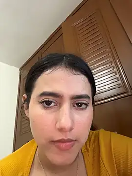 Snapshot of vikysexy283 chatting on 17, 12, 2025 vikysexy283 online show from 17, 12, 2025