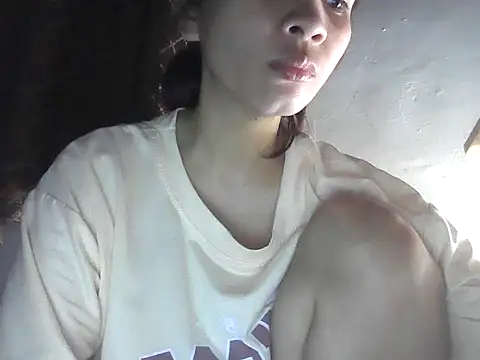 Snapshot of ivyloving4you chatting on 13, 10, 2025 ivyloving4you online show from 13, 10, 2025