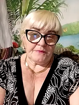 VioletSweet5566 online show from 10, 5, 2026