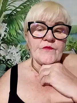 VioletSweet5566 online show from 12, 5, 2026