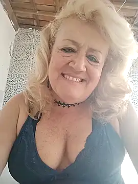 Snapshot of Belladama61 chatting on 17, 2, 2026 Belladama61 online show from 17, 2, 2026