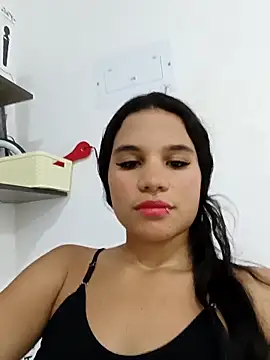 Snapshot of Little-Pussy-Sweet chatting on 10, 9, 2025 Little-Pussy-Sweet online show from 10, 9, 2025