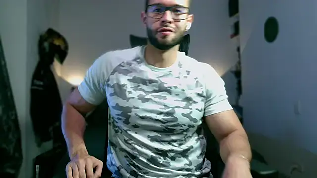 Snapshot of jacobmuscle4u chatting on 17, 9, 2025 jacobmuscle4u online show from 17, 9, 2025