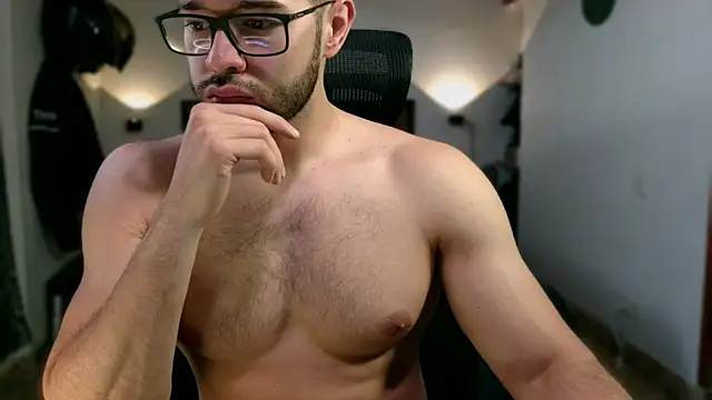 Snapshot of jacobmuscle4u chatting on 17, 10, 2025 jacobmuscle4u online show from 17, 10, 2025