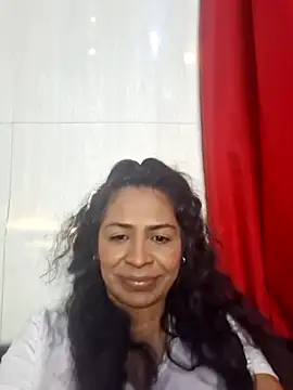 Snapshot of floresblancas chatting on 2, 10, 2025 floresblancas online show from 2, 10, 2025