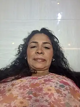 Snapshot of floresblancas chatting on 18, 10, 2025 floresblancas online show from 18, 10, 2025