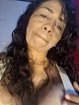 Snapshot of floresblancas chatting on 2, 11, 2025 floresblancas online show from 2, 11, 2025